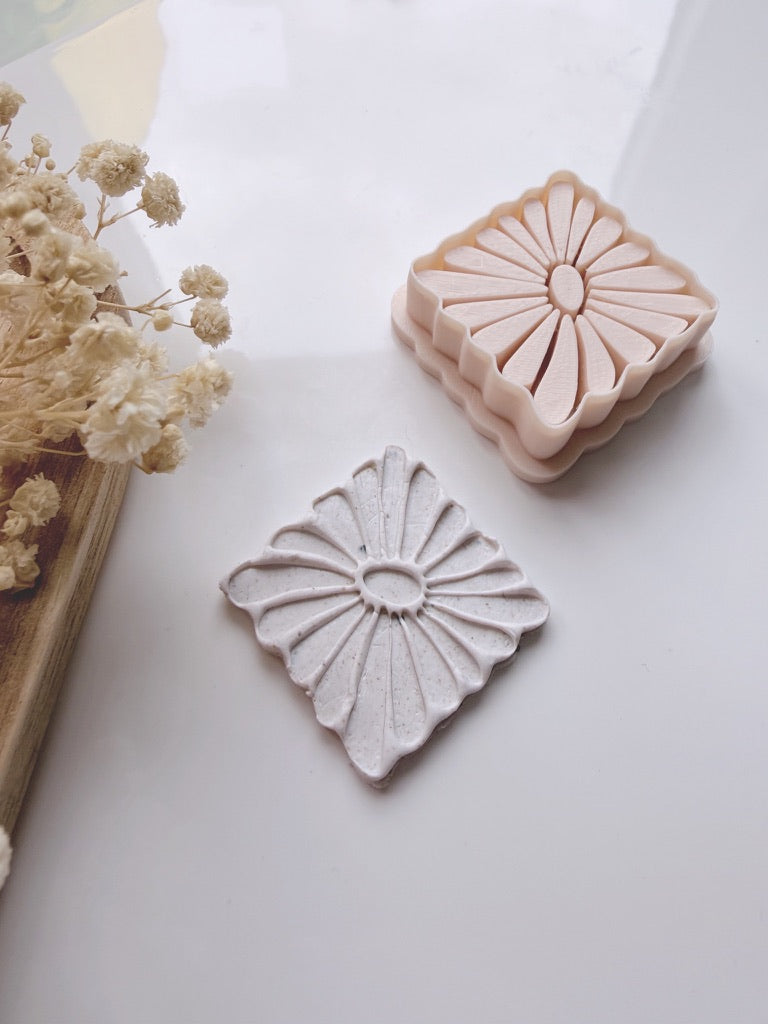 Matisse Square Flower Clay Cutter