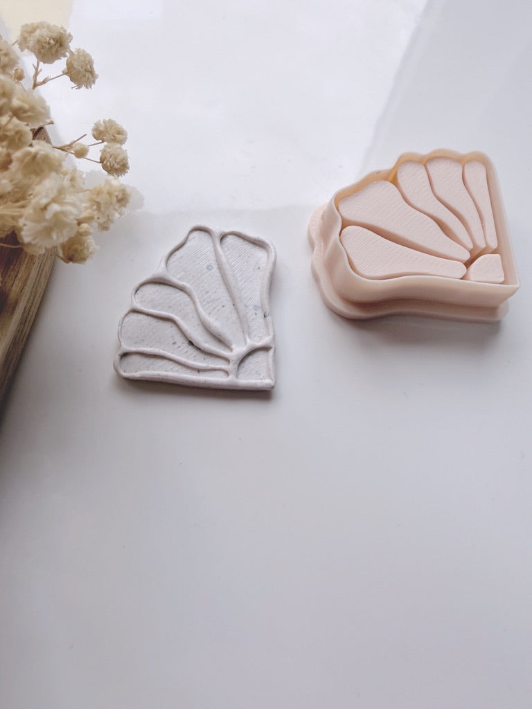 Matisse Triangle Flower Clay Cutter