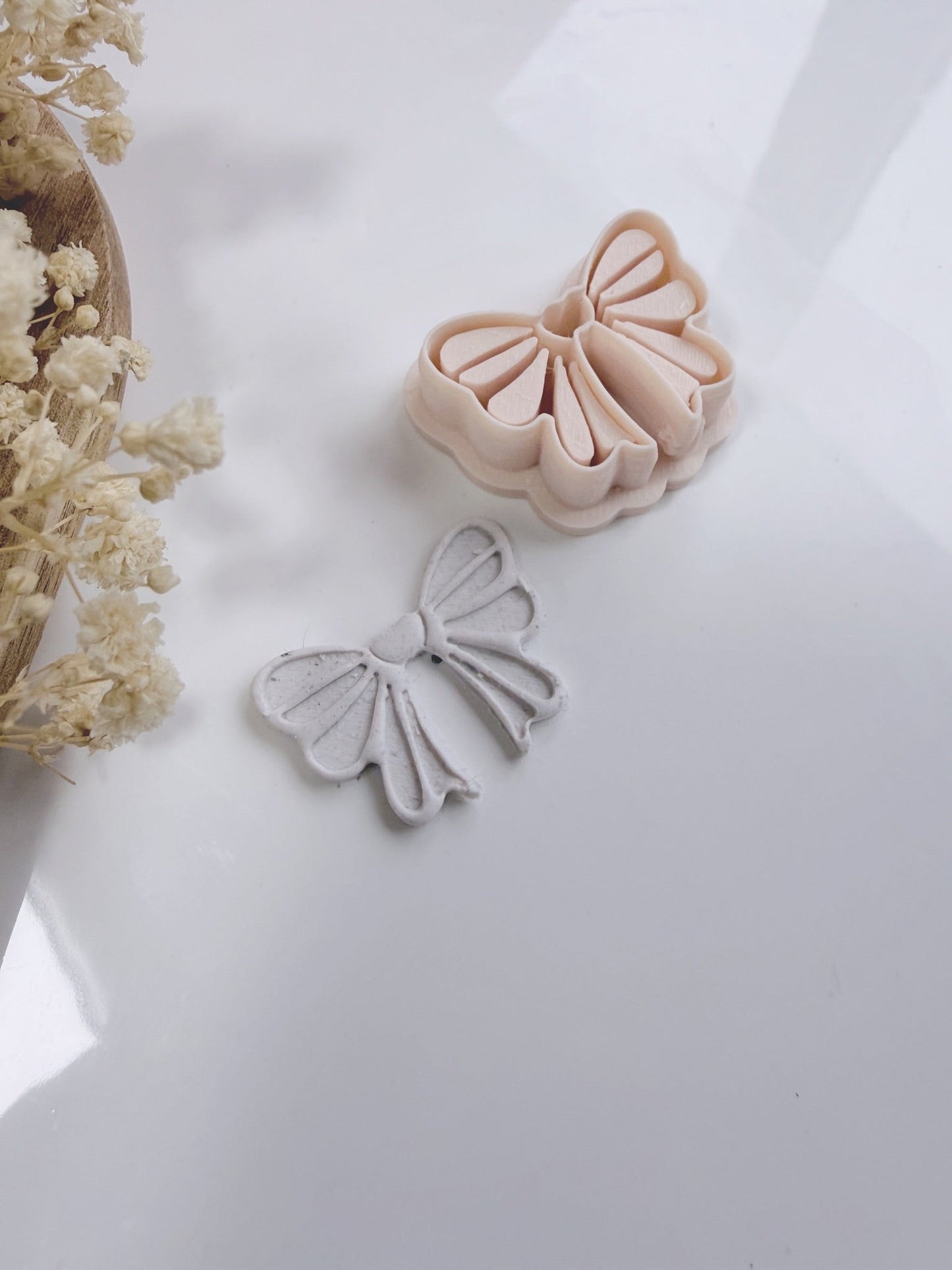 Blush Ribbon Cutter - S.I. Originals