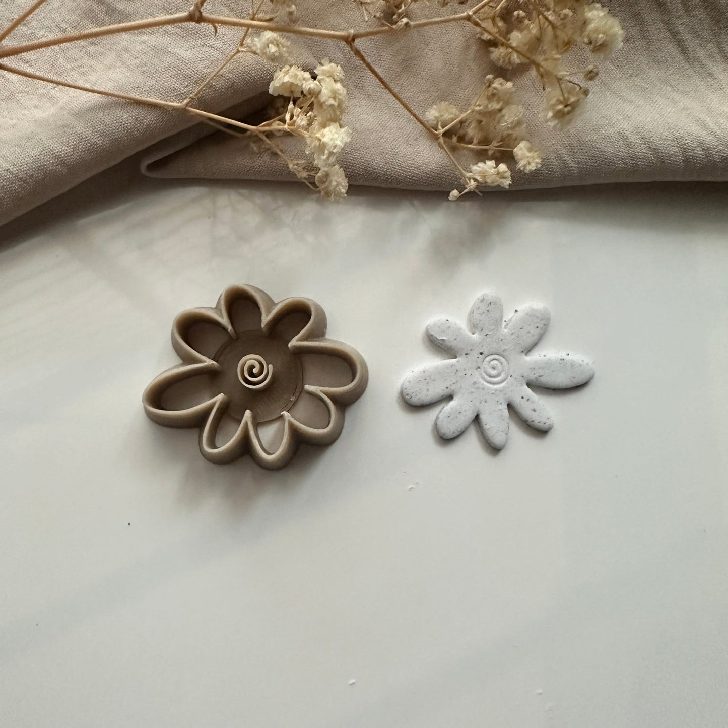 Fancy daisy cutter - S.I. Originals