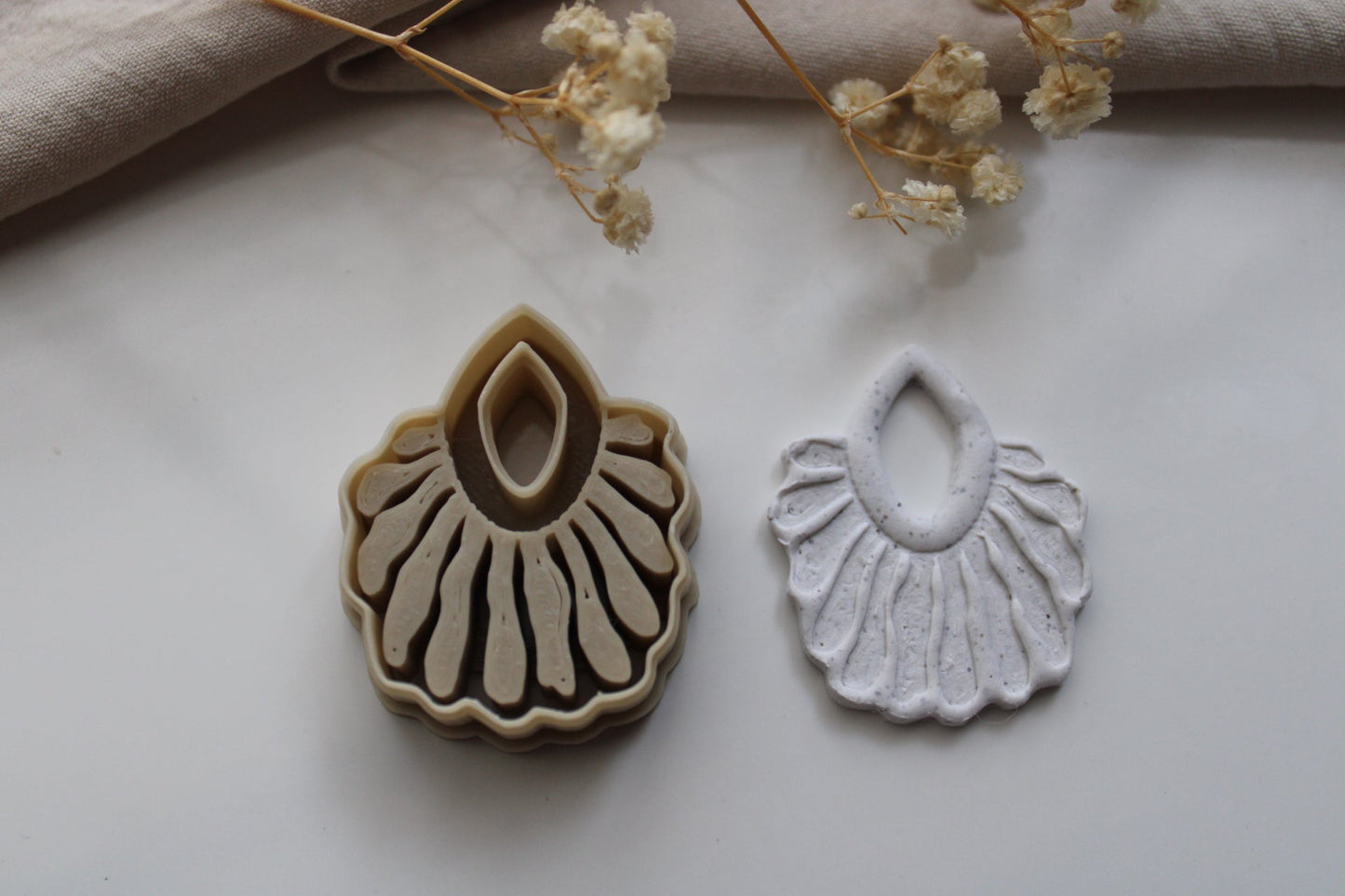 Frill embossed cutter - S.I. Originals