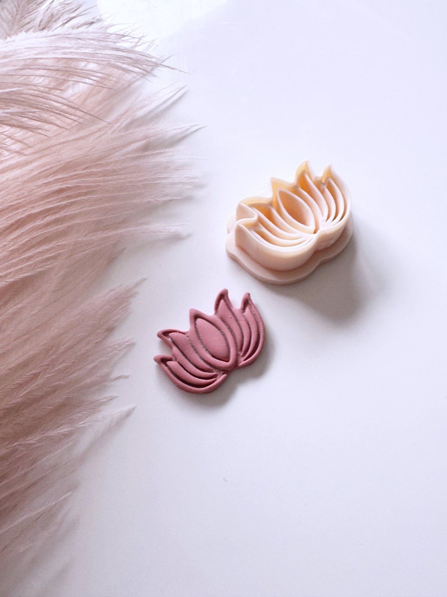 Gentle Curve Lotus - S.I. Originals