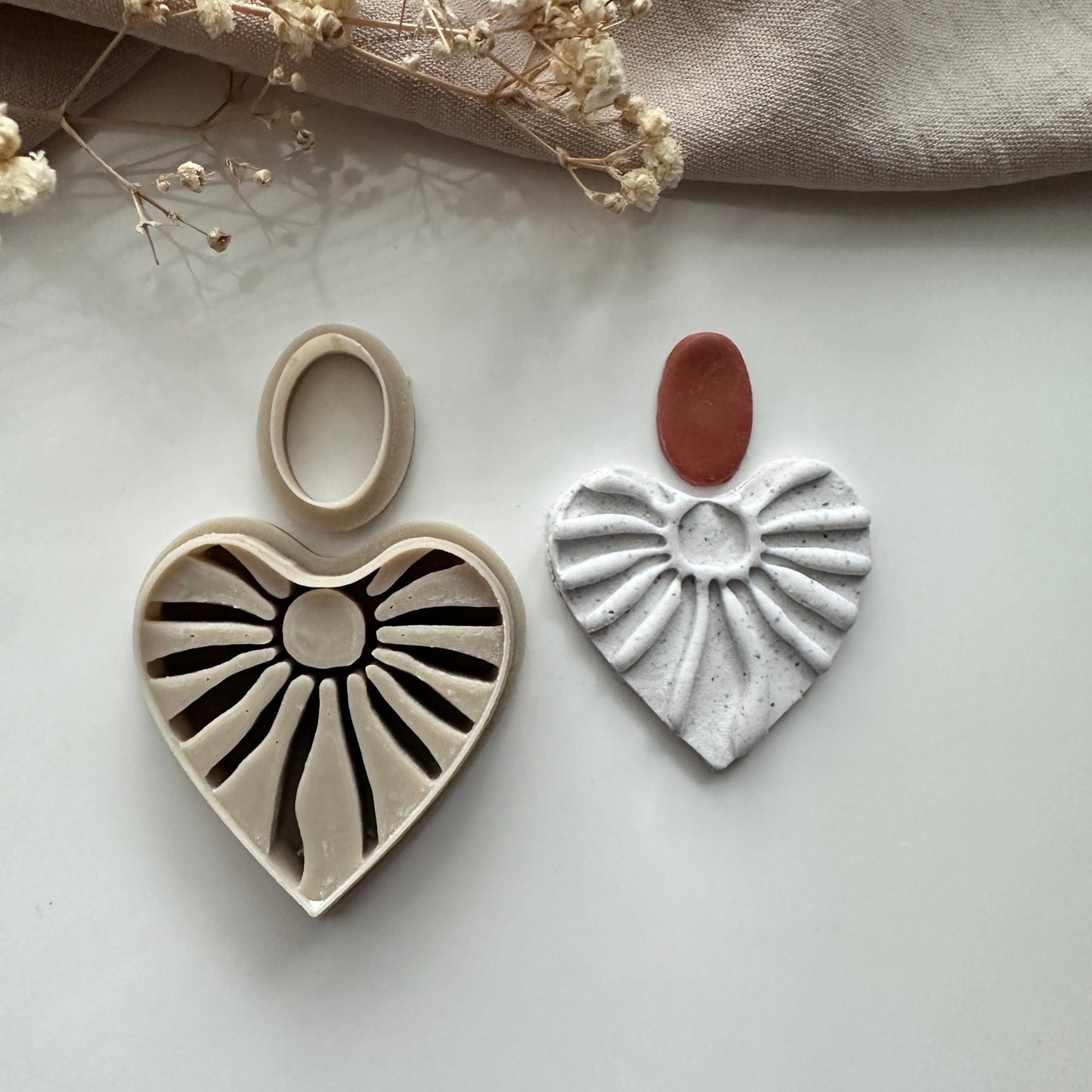 Heart flower embossed cutter set - S.I. Originals