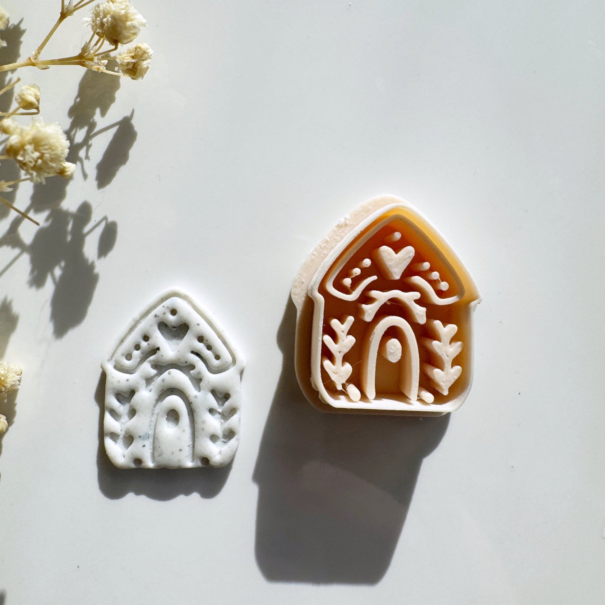 Nordic Huis Cutter met Hart – Scandinavische kleisnijder voor oorbellen en sieraden - S.I. Originals