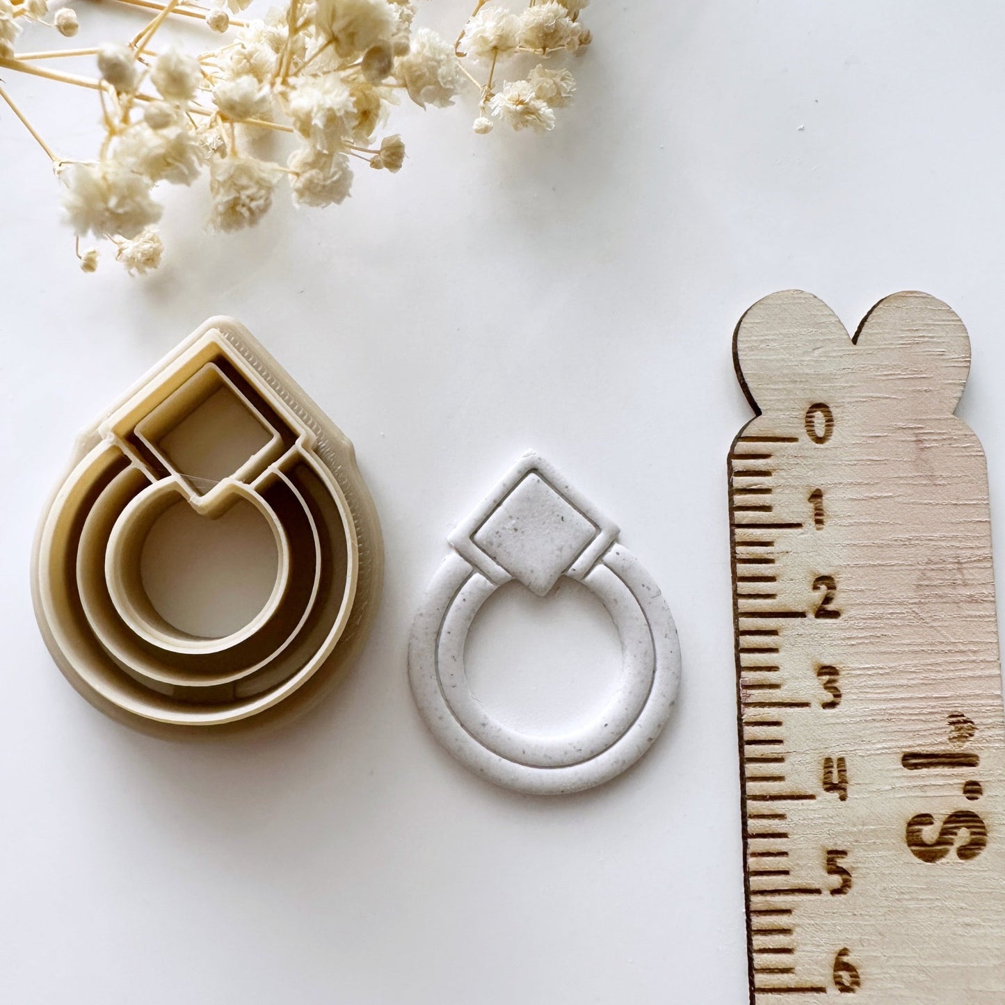 Round square stud embossed cutter - S.I. Originals