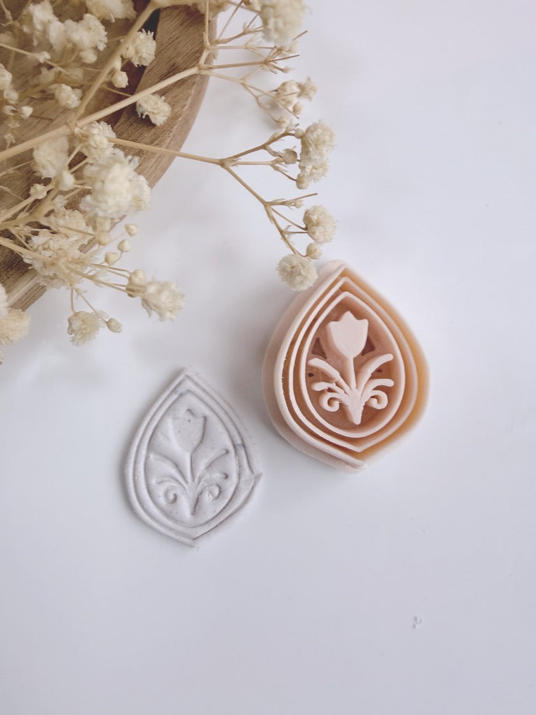 Rosé Foliage Cutter