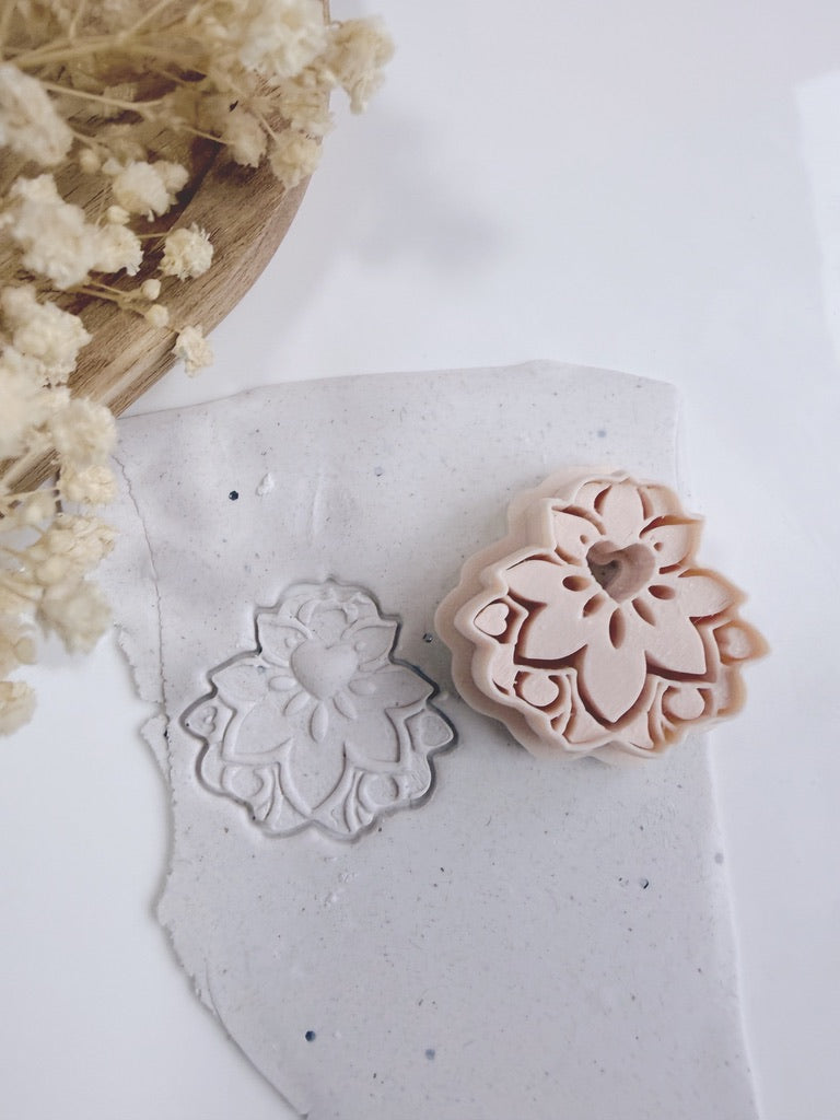 Blooming Heart Cutter