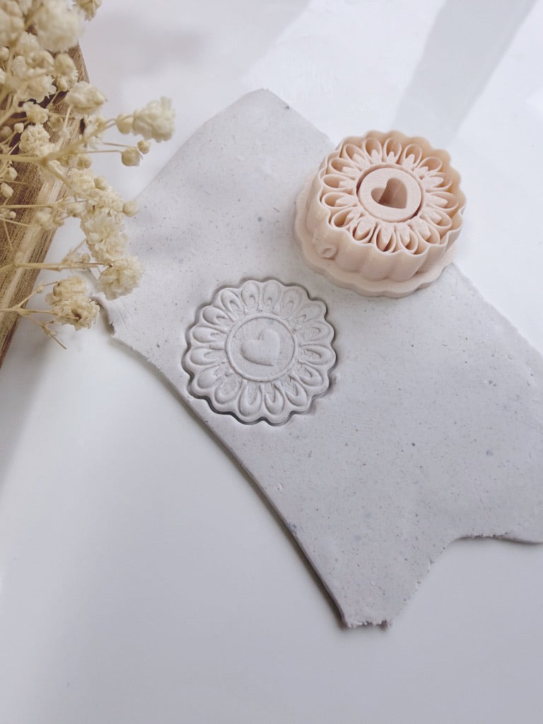 Daisy Love Cutter