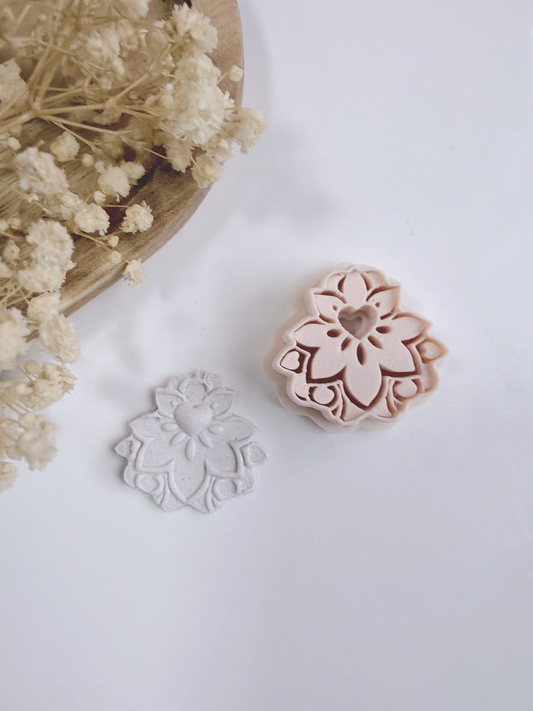 Blooming Heart Cutter