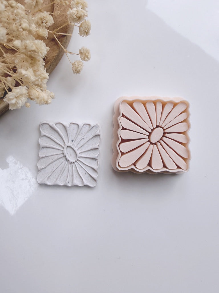 Matisse Square Flower Clay Cutter