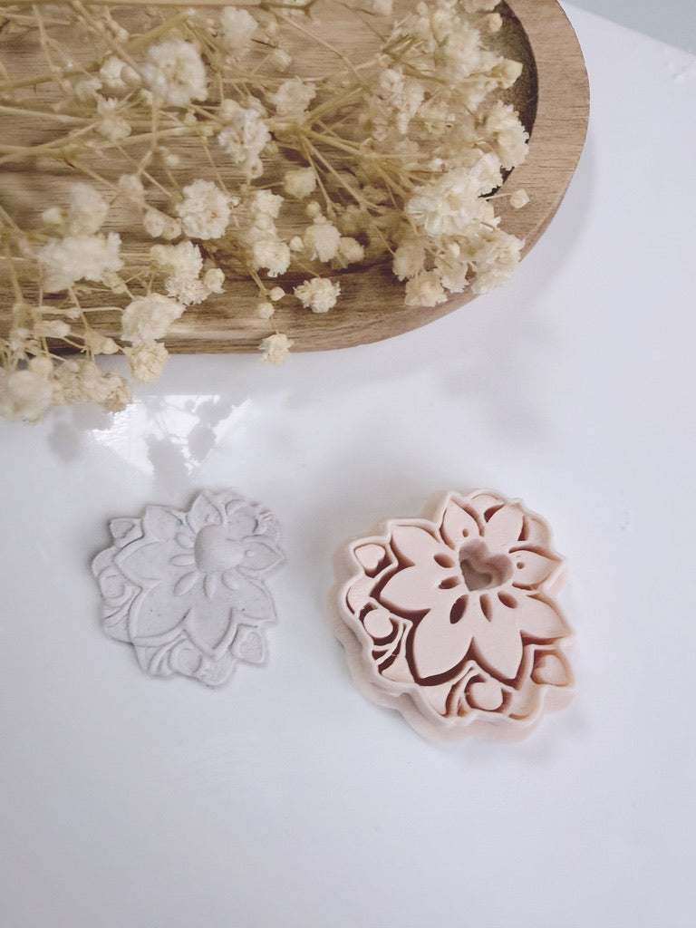 Blooming Heart Cutter