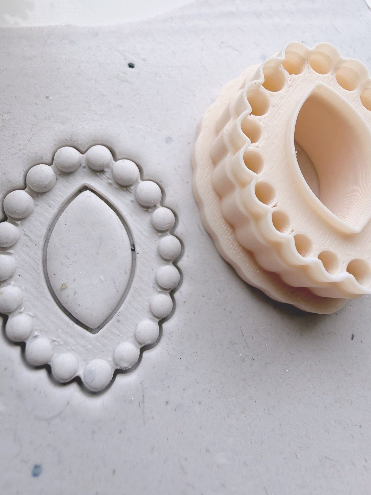 Bubble Pointy Oval - S.I. Originals