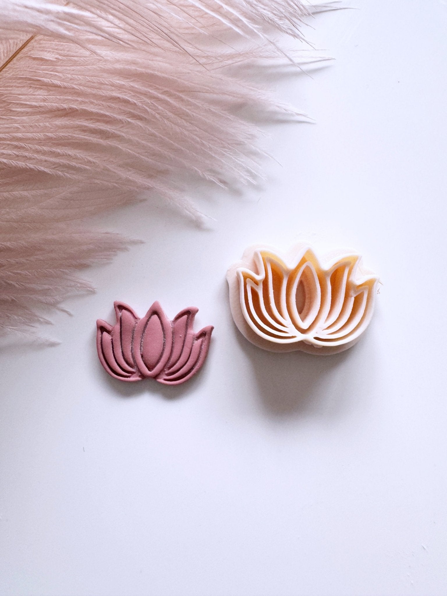 Gentle Curve Lotus - S.I. Originals