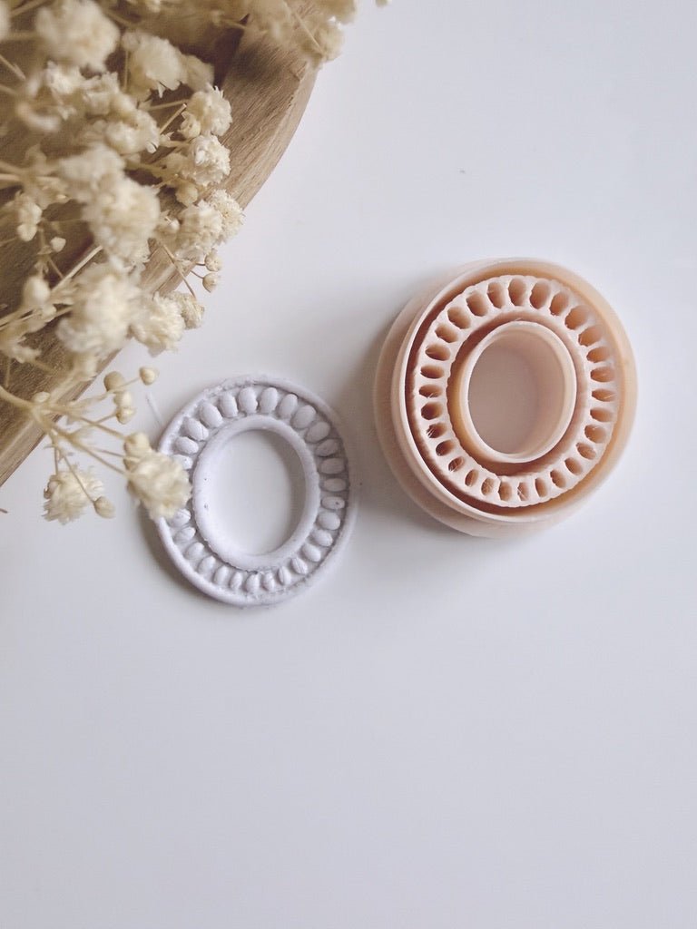Set van 24 Boho Polymeer Klei Cutter, 24 Vormen Uitsteekvormpjes voor Oorbellen van klei Bloemen Geometrie Klei Mallen voor Het Maken van Sieraden DIY Craft Set van 24 Boho Polymeer Klei Cutter, 24 Vormen Uitsteekvormpjes voor Oorbellen van klei Bloemen Geometrie Klei Mallen voor Het Maken van Sieraden DIY Craft