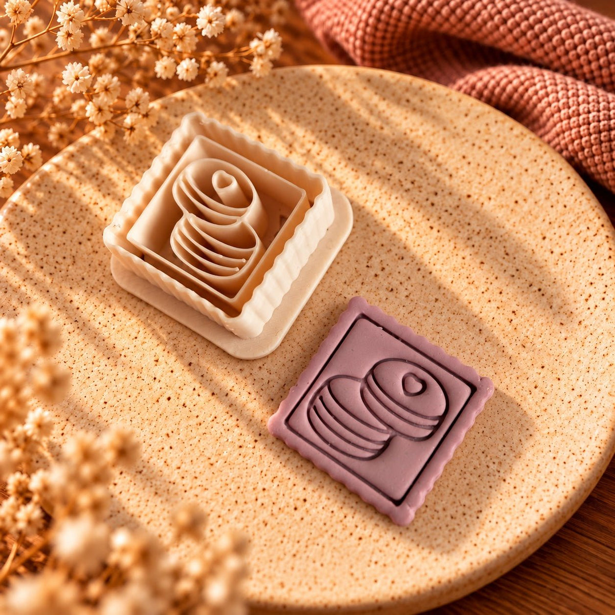 Petits Macarons – Postzegelcutter | Love from Paris - S.I. Originals
