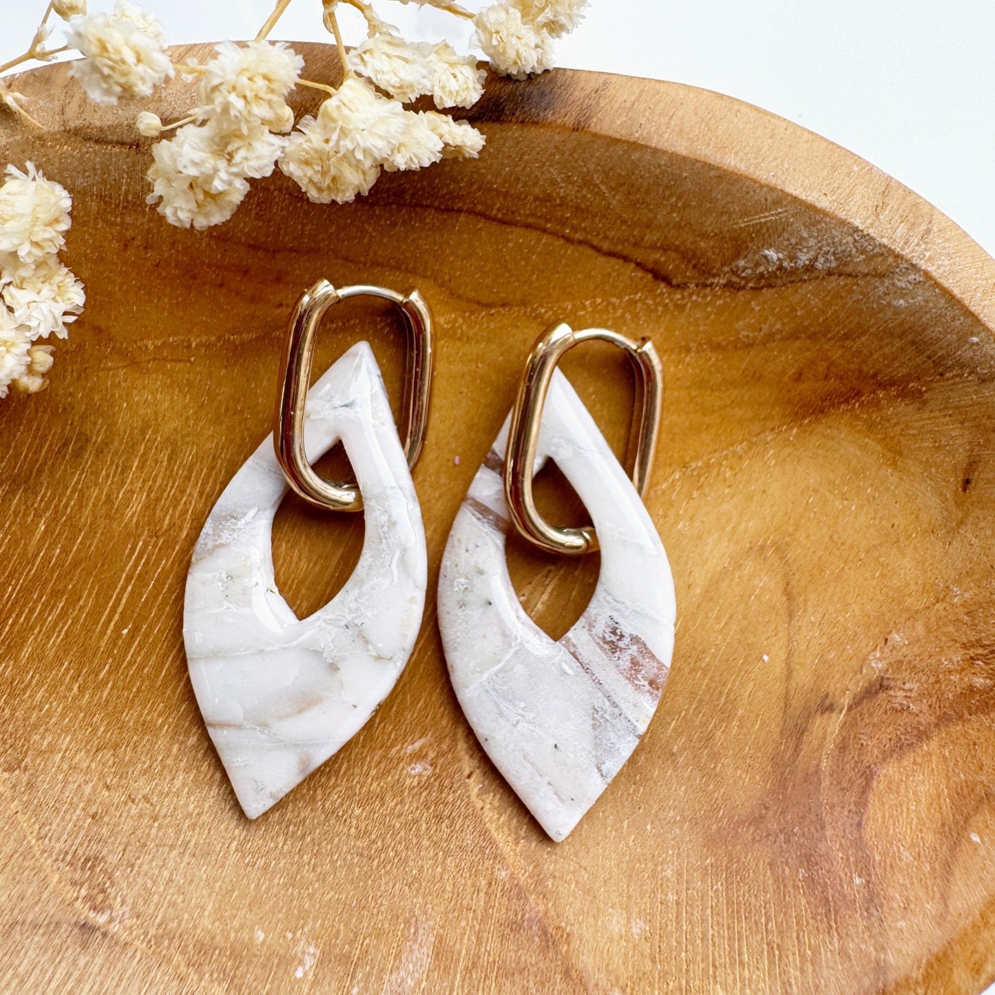 Pointed Marble Drop Oorbellen - S.I. Originals