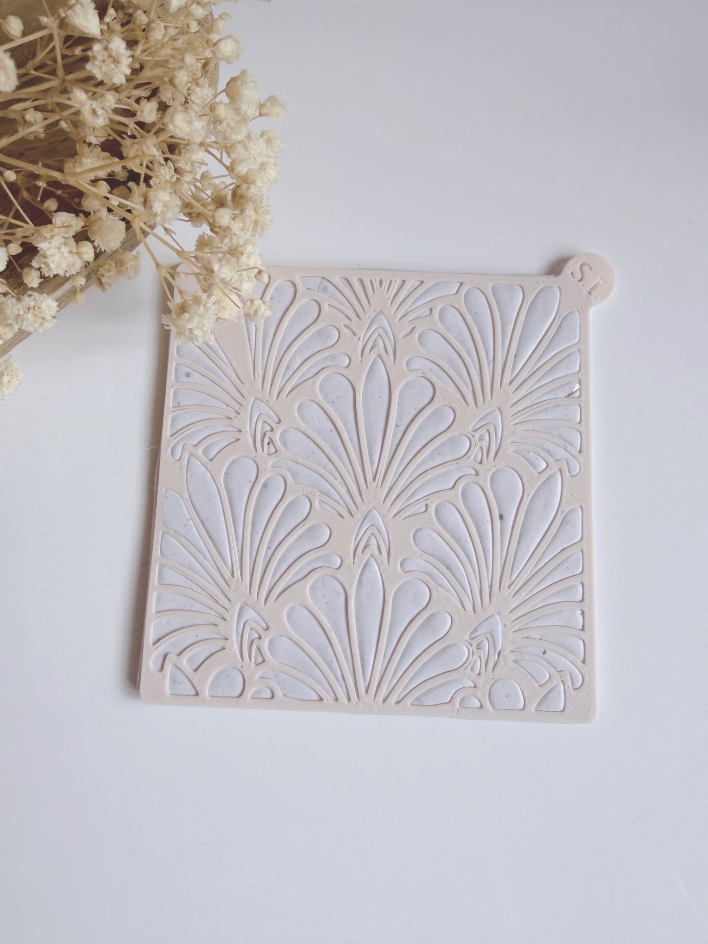 Regal Plume - Polymer Clay Stencil (75 mm) - S.I. Originals