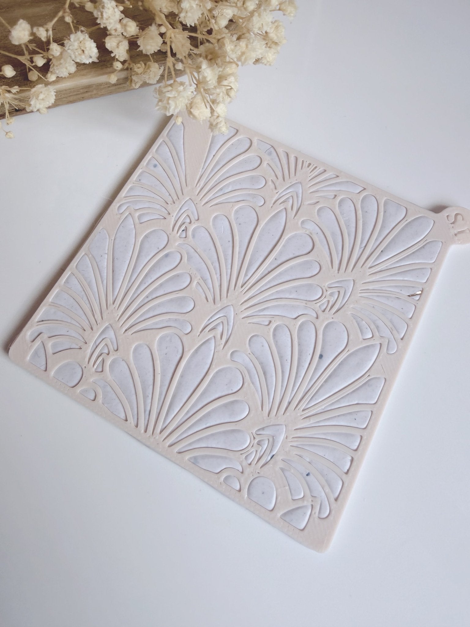 Regal Plume - Polymer Clay Stencil (75 mm) - S.I. Originals