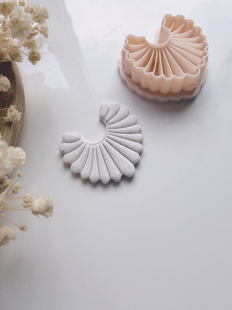 Ruffle Collar Clay Cutter - S.I. Originals