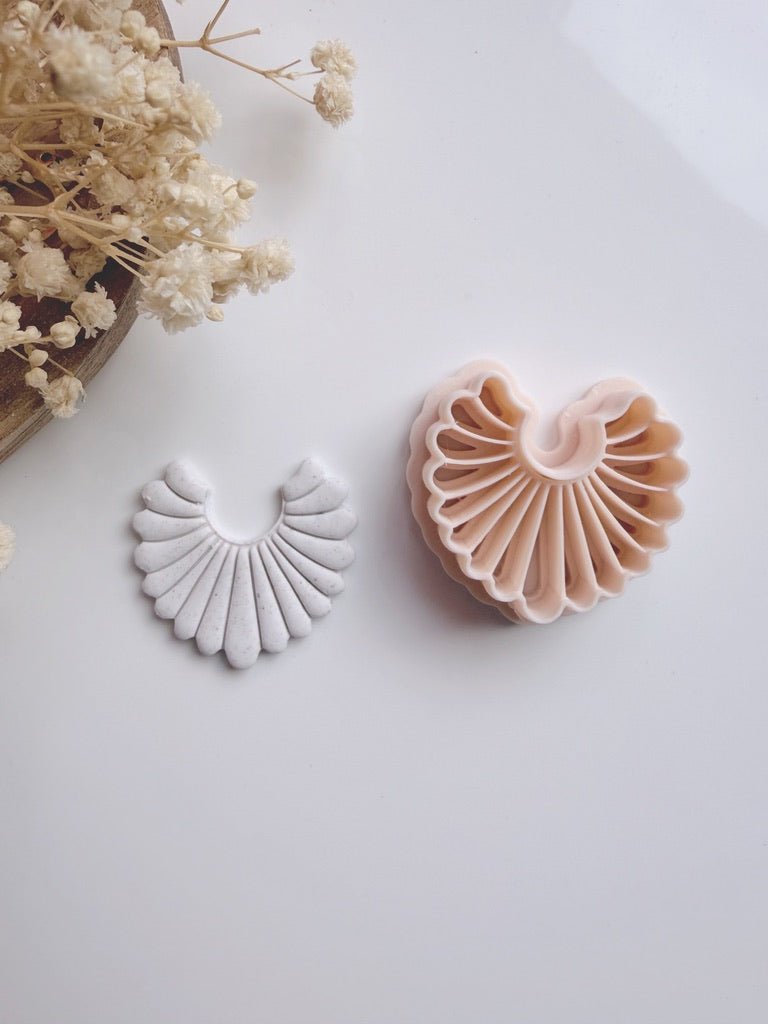 Ruffle Collar Clay Cutter - S.I. Originals