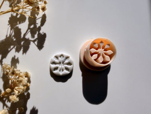 Stud Cutter – Retro Petal | Polymeerklei Cutter 15–30 mm - S.I. Originals