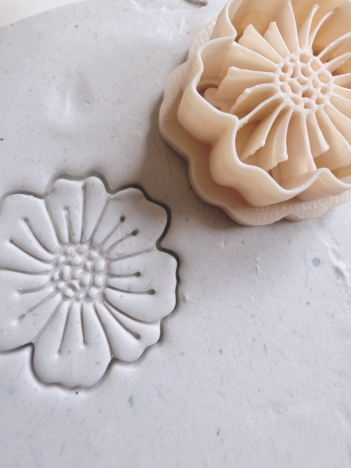 Sun Bloom Cutter - S.I. Originals