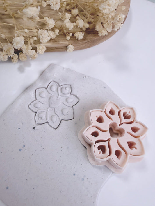 Vintage Bloom Heart Cutter - S.I. Originals