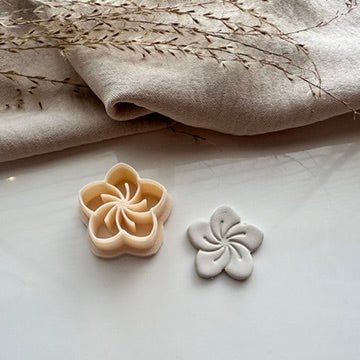 Flower embossed cutter - S.I. Originals